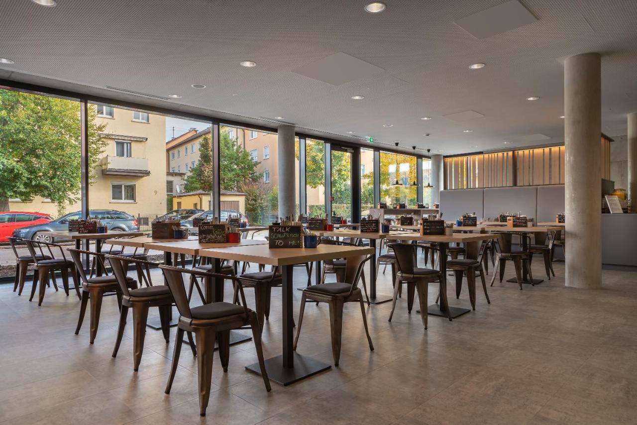 เดอะ นิว ทิมเบอร์ Hotel Esslingen am Neckar ภายนอก รูปภาพ