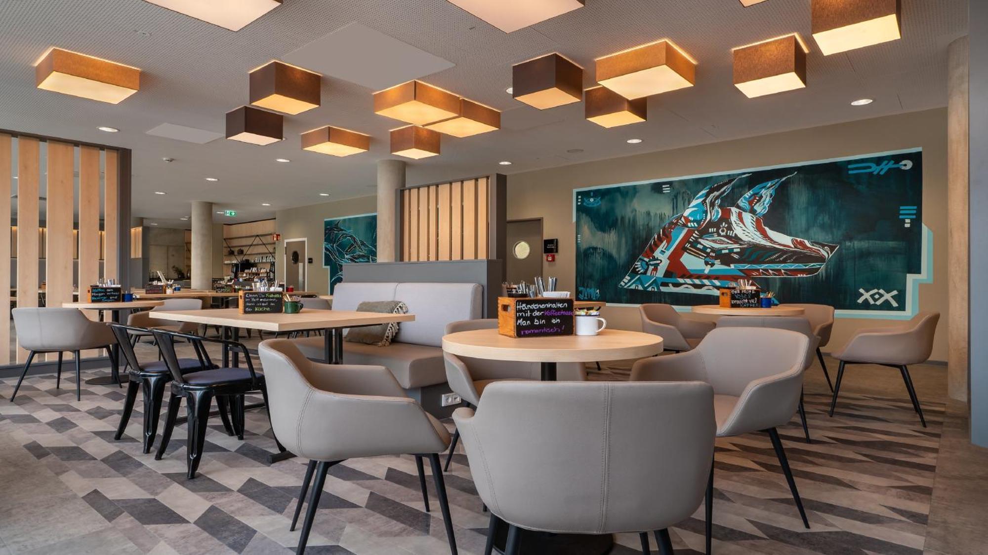 เดอะ นิว ทิมเบอร์ Hotel Esslingen am Neckar ภายนอก รูปภาพ