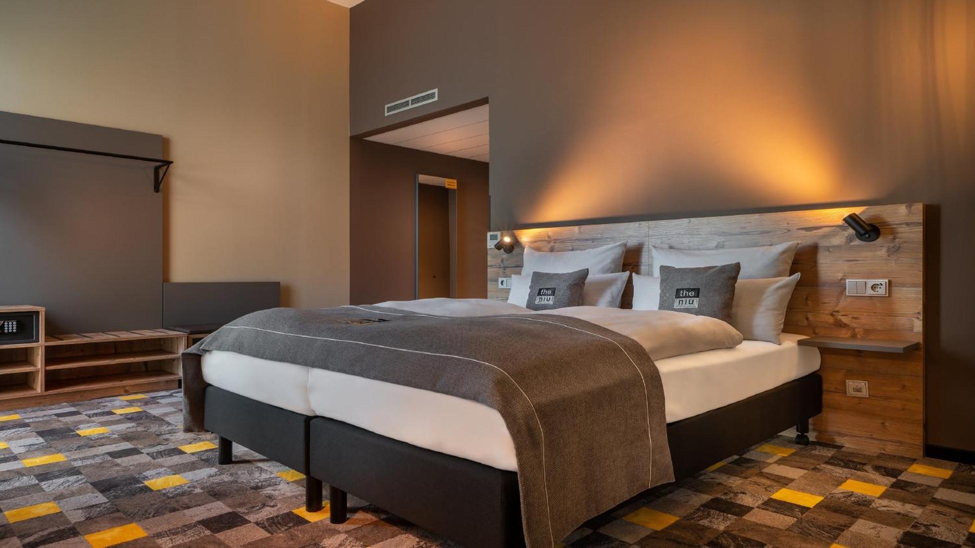 เดอะ นิว ทิมเบอร์ Hotel Esslingen am Neckar ภายนอก รูปภาพ
